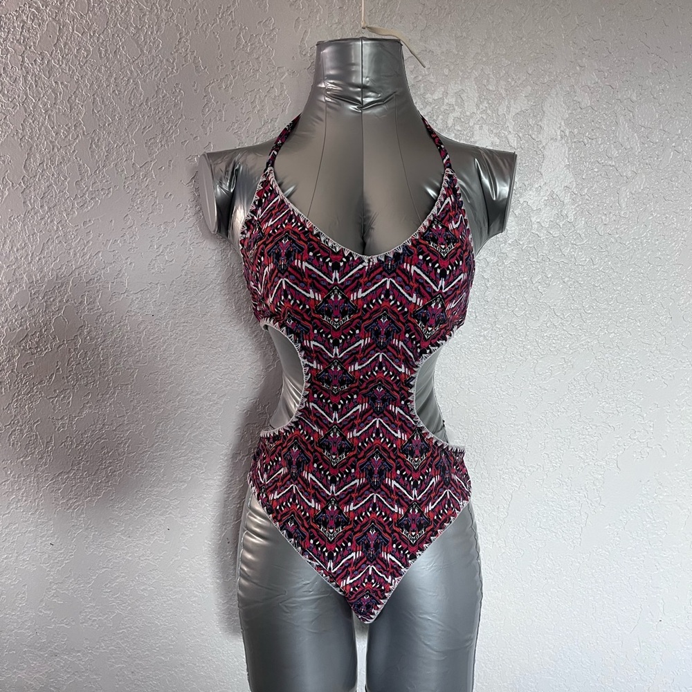 Trendy Cutout One-Piece Swimsuit